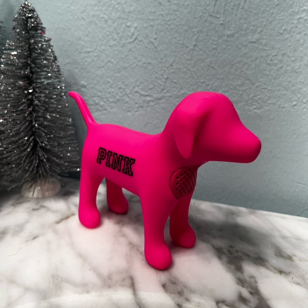 Victoria’s Secret PINK dog speaker